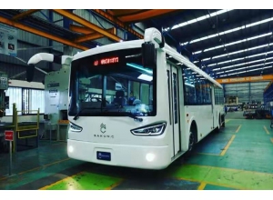 Test running of Thai prototype vehicle equipped with YHkam Motor, battery, and electronic control system.